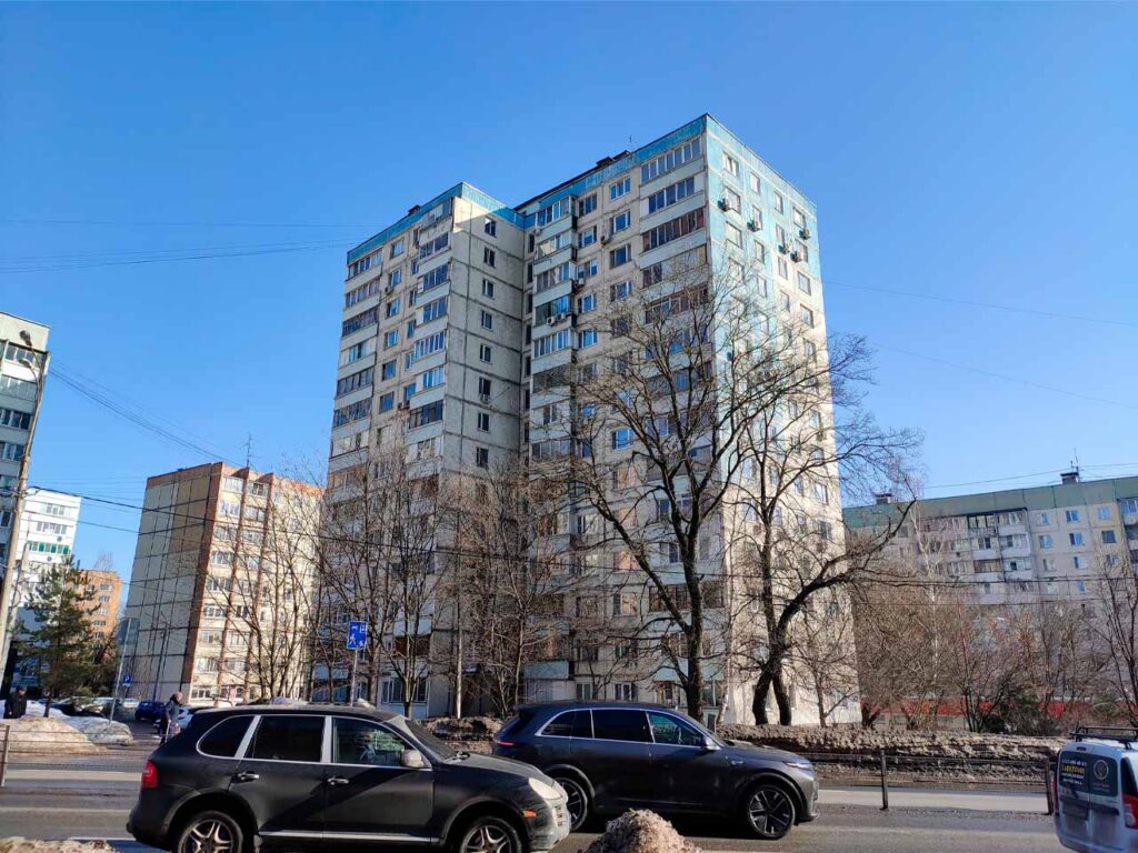 1-464Д-Э54 на улице Ленина