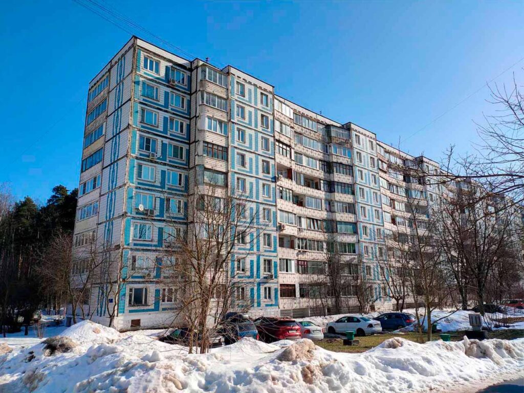 1Р-303 на улице Ленина