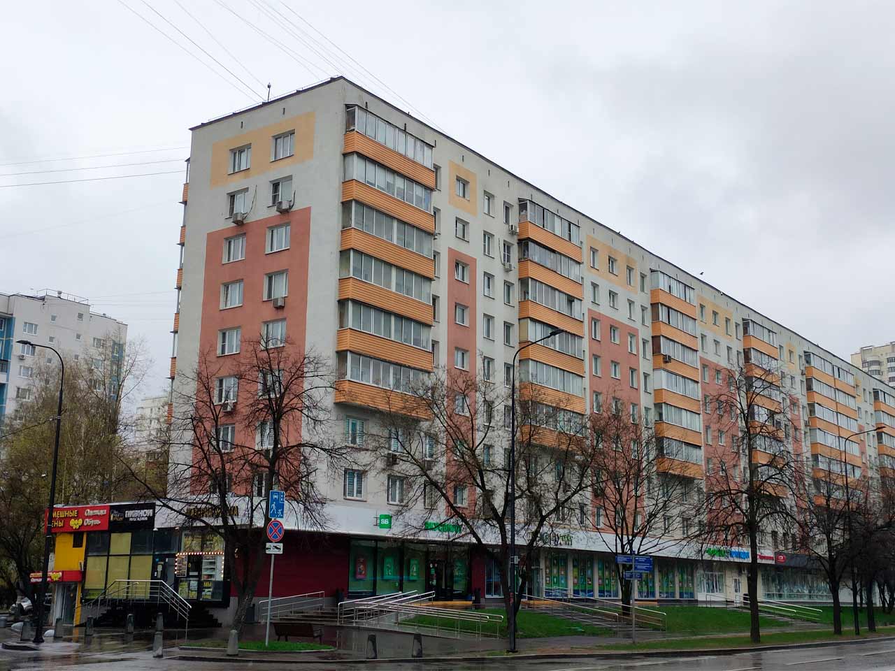 1-515/9М на Планерной улице