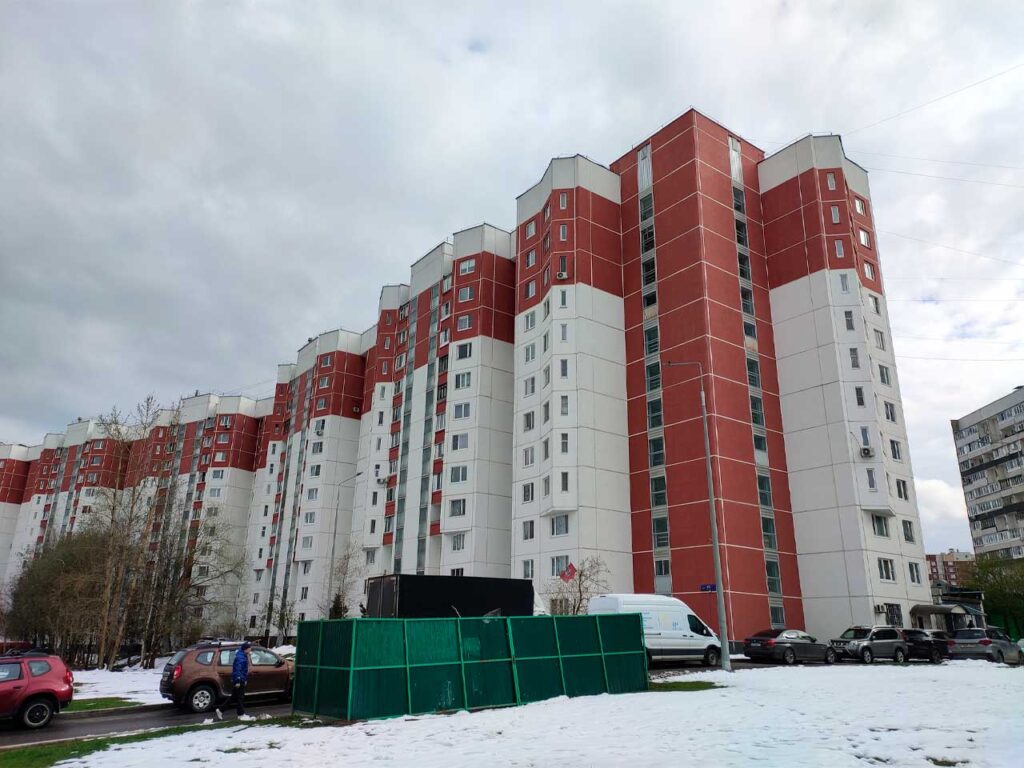 П-55 с эркерами в 14-м микрорайоне Зеленограда