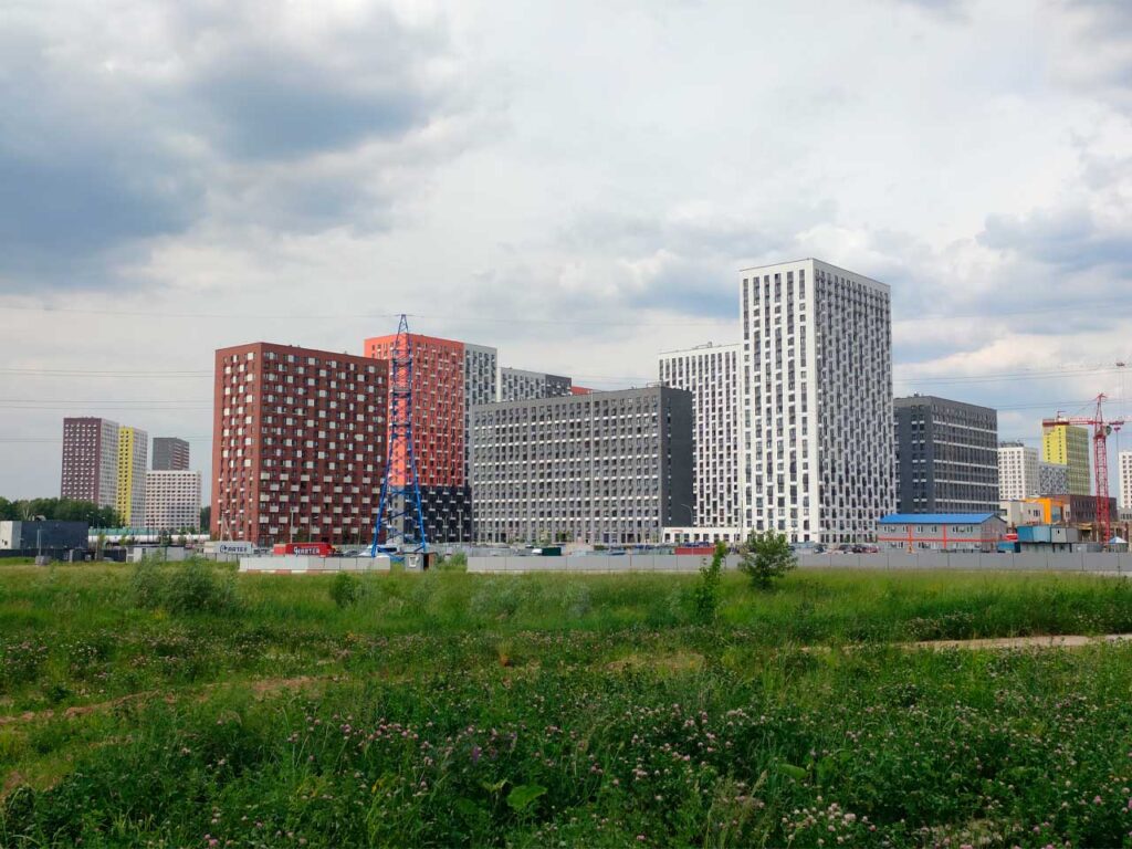 Корпуса ЖК «Саларьево парк» на улице Трёхполье