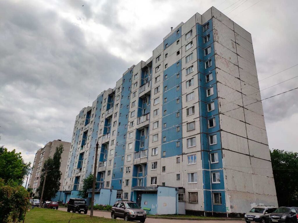 Дом серии П-47 в Смоленске (Автозаводская улица)
