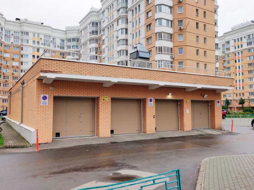 Въезд в подземную парковку в ЖК «Царицыно»